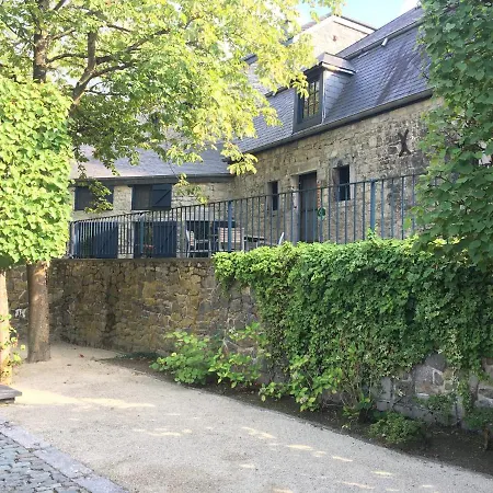 Les Confidences De Messire Sanglier, Stylished Country house *