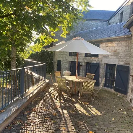 Les Confidences De Messire Sanglier, Stylished Country house *