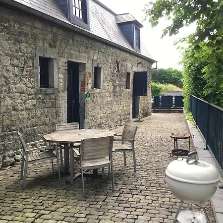 Les Confidences De Messire Sanglier, Stylished Lantställe *