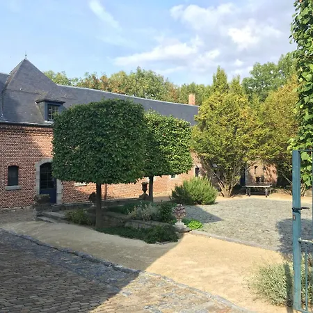 Les Confidences De Messire Sanglier, Stylished Landhuis Beauraing