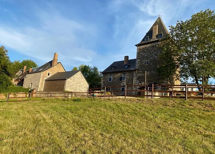 Les Confidences De Messire Sanglier, Stylished Lantställe