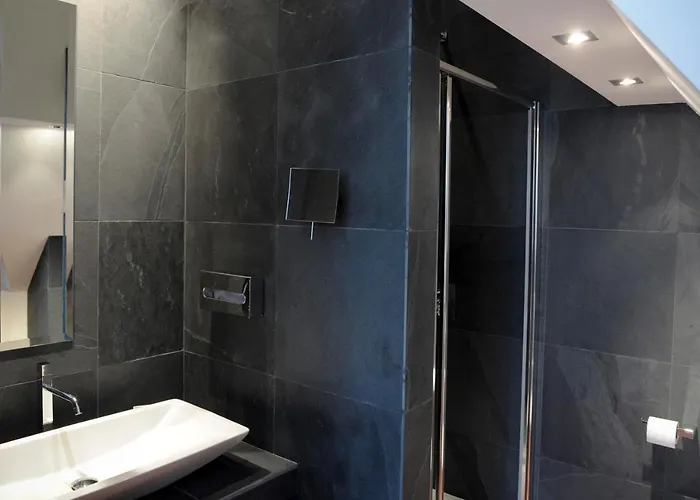 Landsted Les Confidences De Messire Sanglier, Stylished